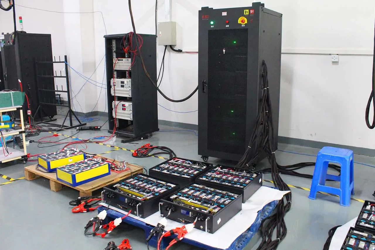 High-voltage batteries are equipped with an intelligent battery management system. High-voltage batteries are equipped with an intelligent battery management system.